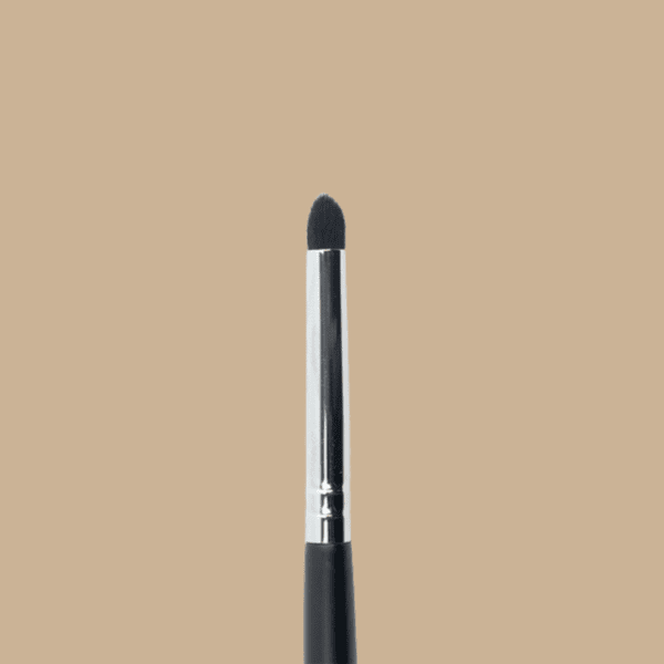 SP64 – PRECISION EYESHADOW BRUSH (PELO NATURAL)